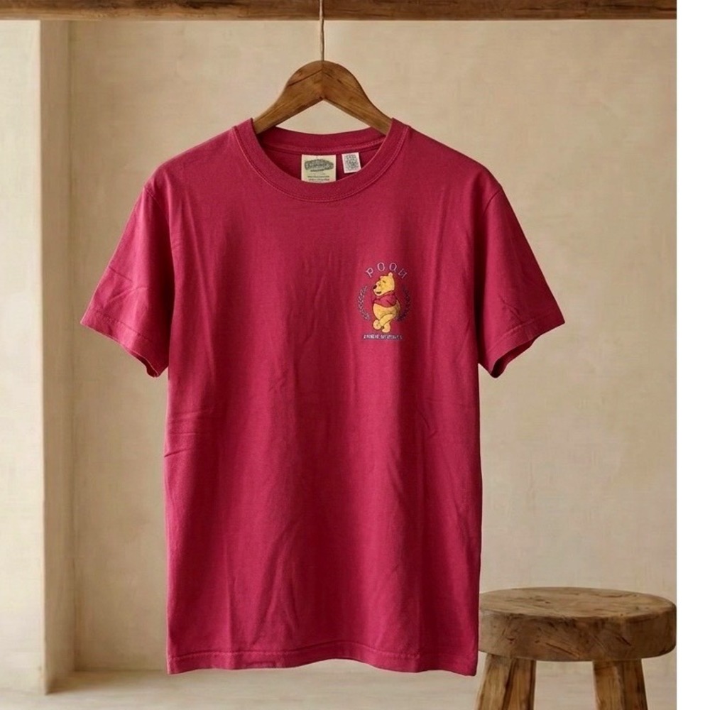Pooh T-Shirt Women M Red Vintage Disney Winnie the Pooh Embroidered 90s Y2K Bear